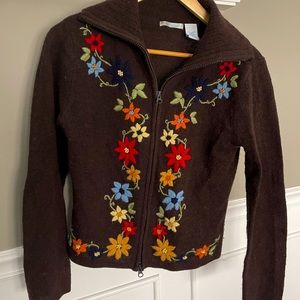 Embroidered lambswool cardigan sweater M